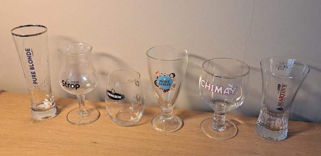 mort subite - gentse strop - pure blonde - strongbow -chimay, Ophalen of Verzenden, Zo goed als nieuw