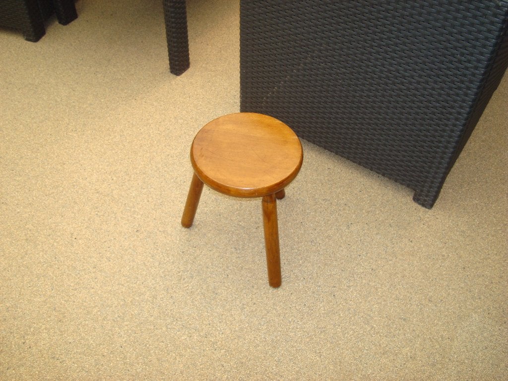 PLANTENTAFELTJE RONDE VORM IN HOUT., Huis en Inrichting, Tafels | Bijzettafels, Minder dan 45 cm, Minder dan 55 cm, Gebruikt, Rond