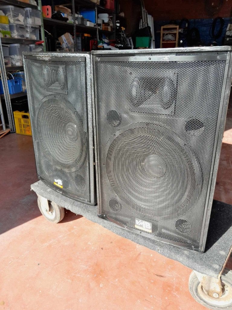 Baffles de sono de marque VMB à vendre, Enlèvement, Utilisé, 150 watts ou plus, Enceinte de fête