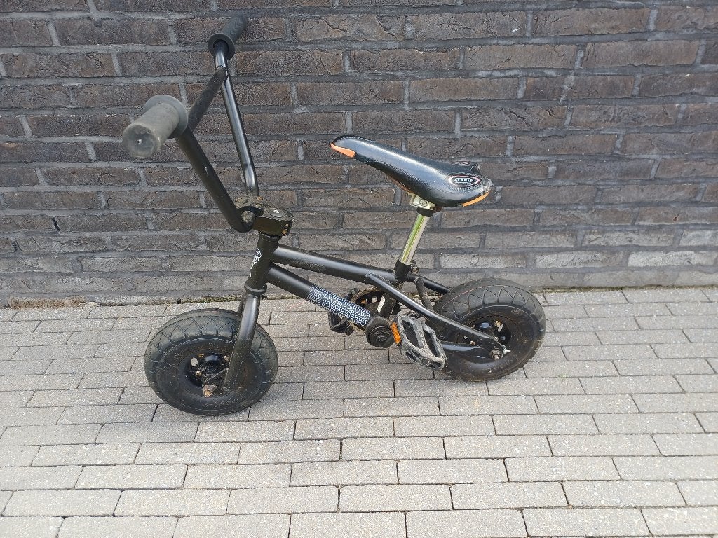 Mini rocker, Ophalen, Zo goed als nieuw, Minder dan 16 inch