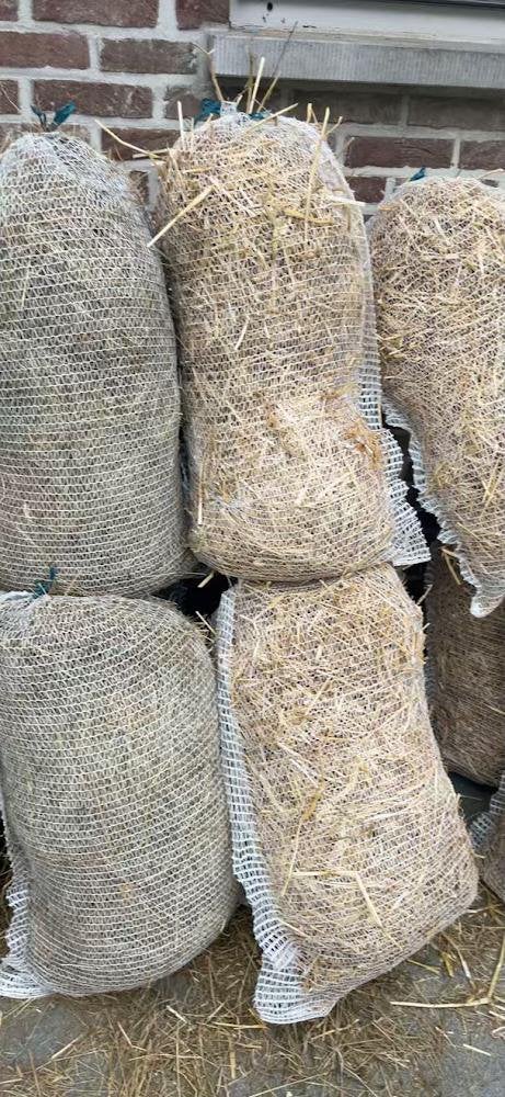 Vers weidehooi (3 kg) & stro (2 kg) in nette netzakken, Dieren en Toebehoren, Ophalen, Knaagdier of Konijn