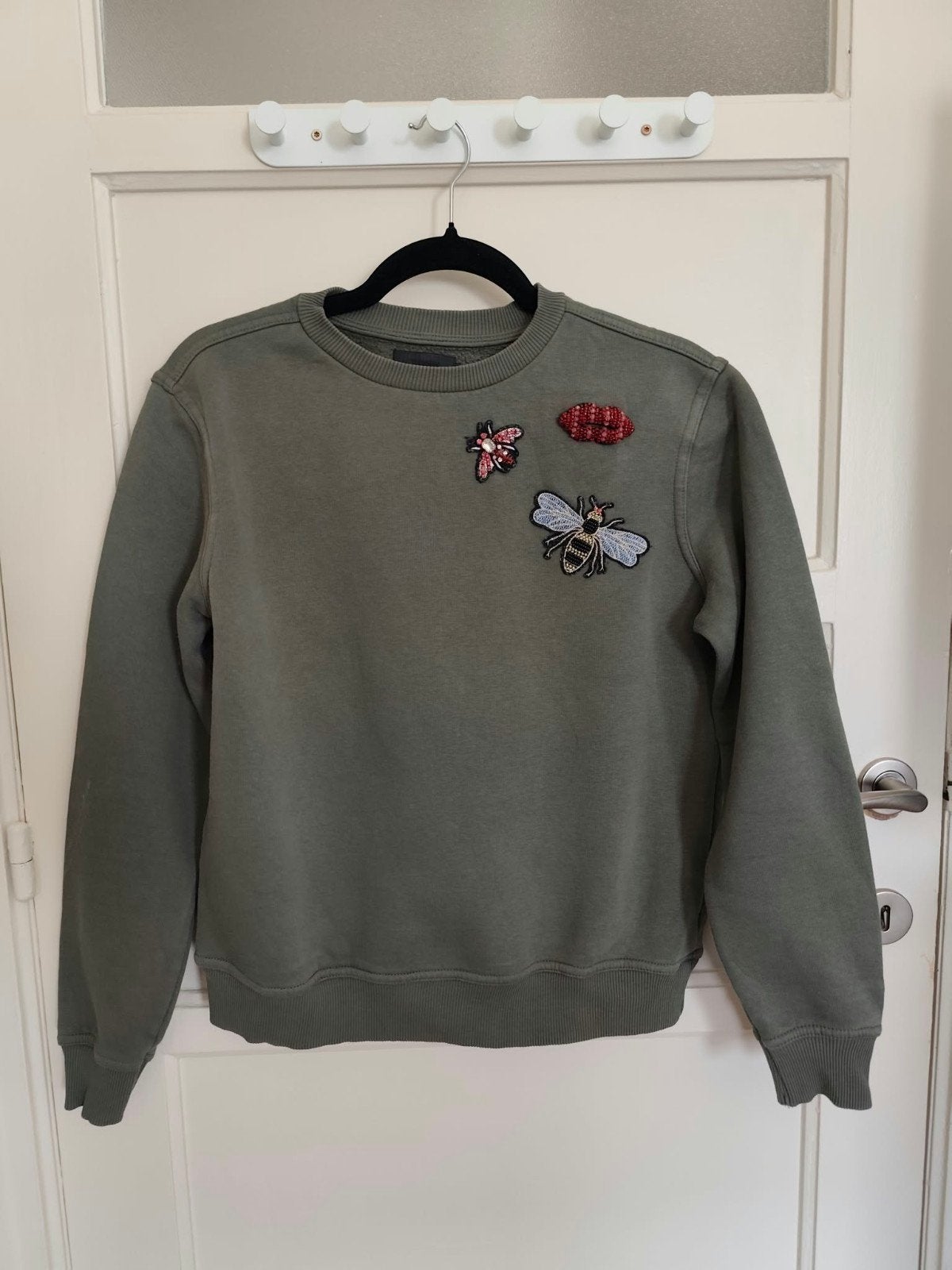 Seven Sisters Khaki Sweater met Applicaties (Maat S) – In pe, Vêtements | Femmes, Pulls & Gilets, Enlèvement ou Envoi, Seven Sisters
