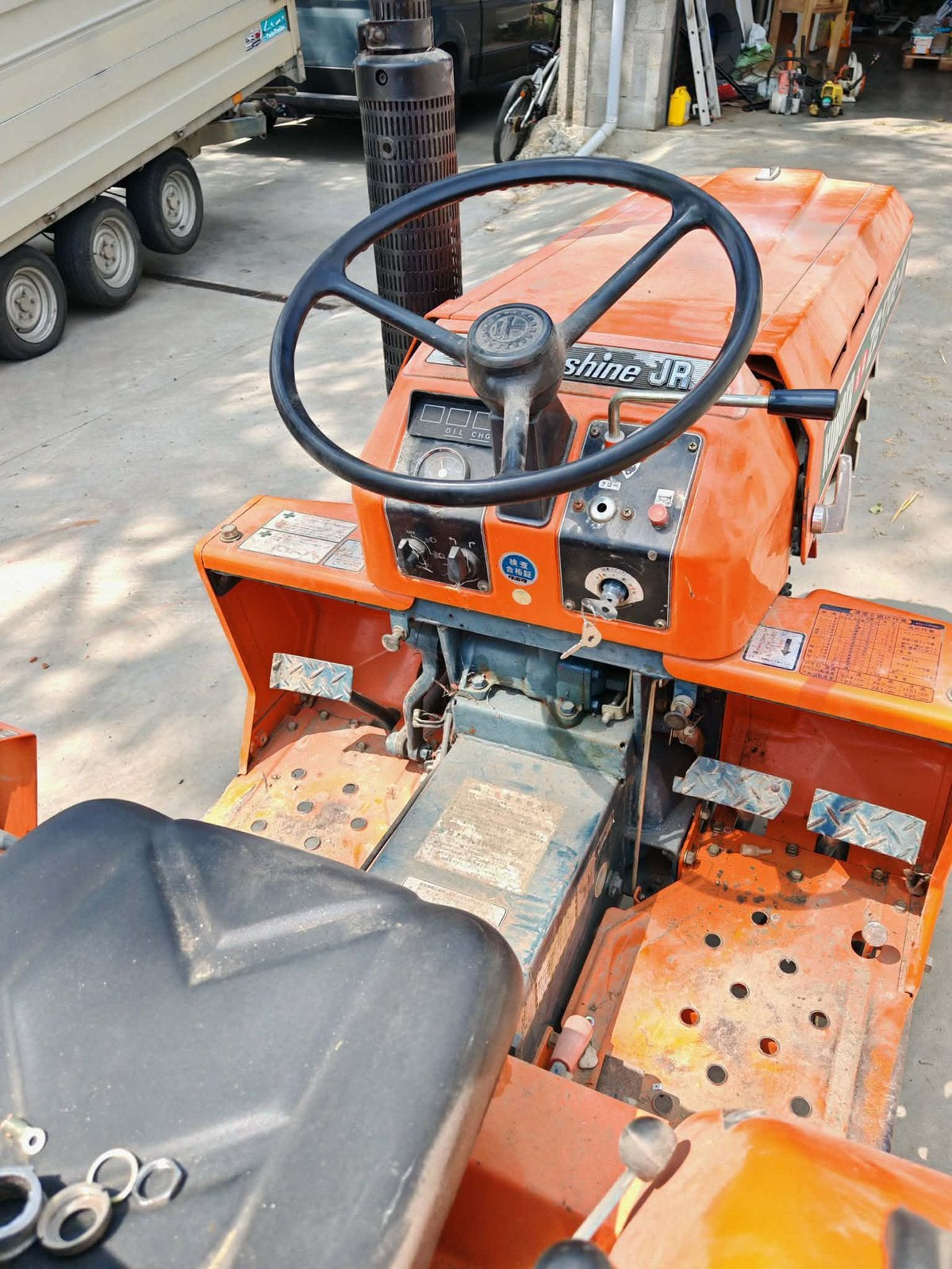 Tracteur orticol kubota, Articles professionnels, Enlèvement