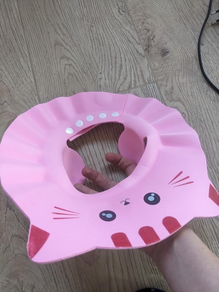 Douche kap voor kinderen.Haar wassen zonder water in de ogen, Ophalen