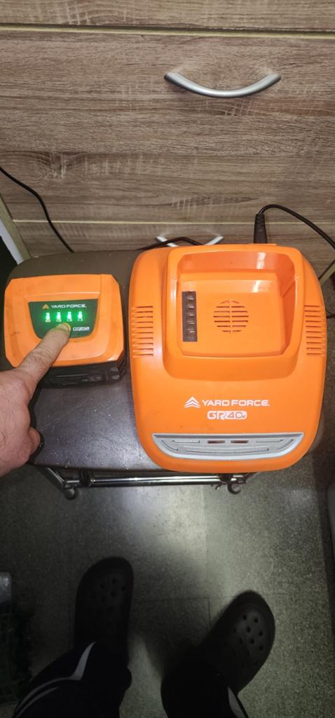 Yard Force Batterij en Laadstation, Tuin en Terras, Heggenscharen, Ophalen