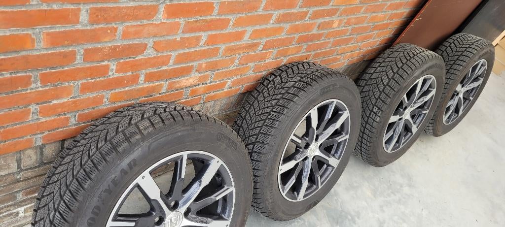 Winterbanden met alu velg voor HONDA CR-V, Auto-onderdelen, Banden en Velgen, Ophalen, Gebruikt, Winterbanden, Banden en Velgen