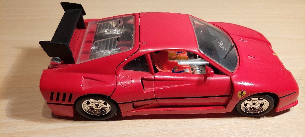 Ferrari GTO Evolution Jouef 1:18, Hobby & Loisirs créatifs, Enlèvement ou Envoi, Comme neuf, Voiture, Revell