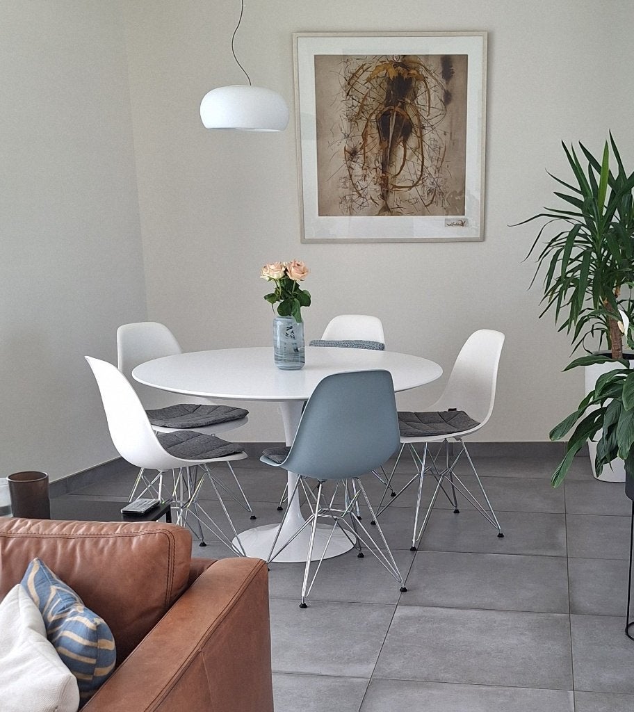 KNOLL Saarinen  Tulip 120, Huis en Inrichting, Ophalen, Rond, Nieuw, Vijf personen of meer