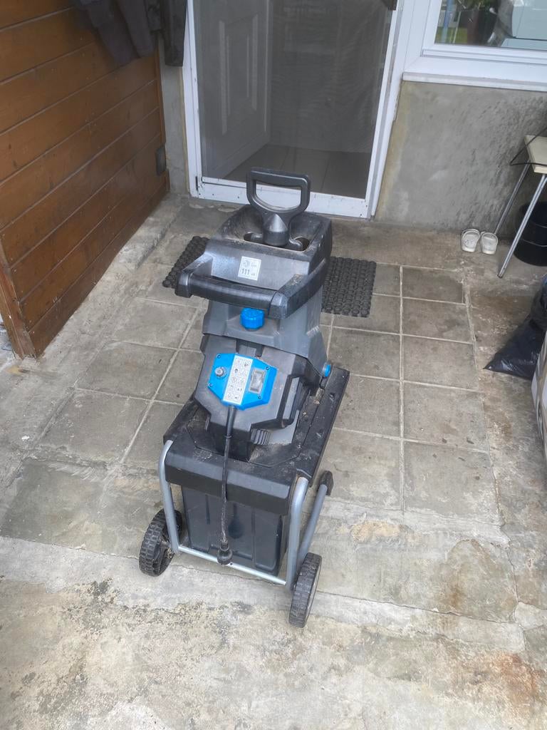 Werkt nog perfect, Tuin en Terras, Hakselaars, Ophalen of Verzenden, Zo goed als nieuw