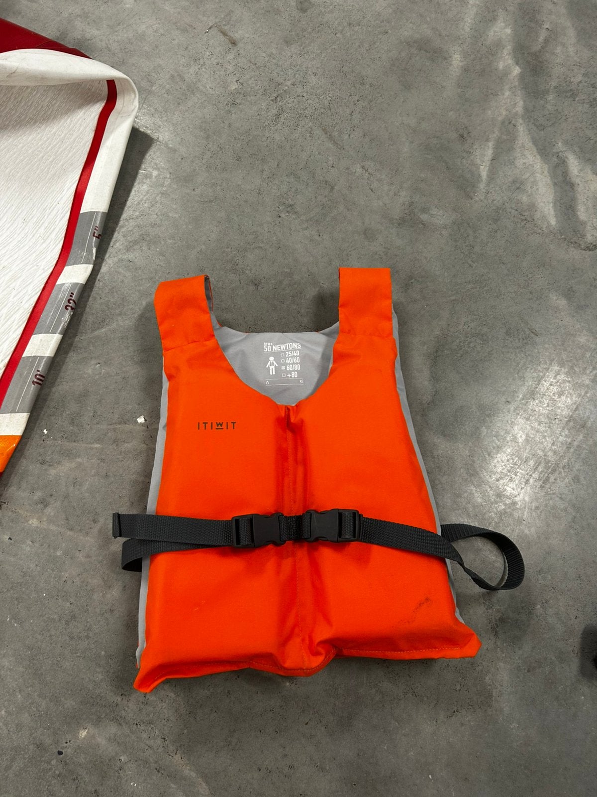 Zwemvest Decathlon, Watersport en Boten, Watersportkleding, Ophalen, Zo goed als nieuw, Dame of Heer, Reddingsvest of Zwemvest
