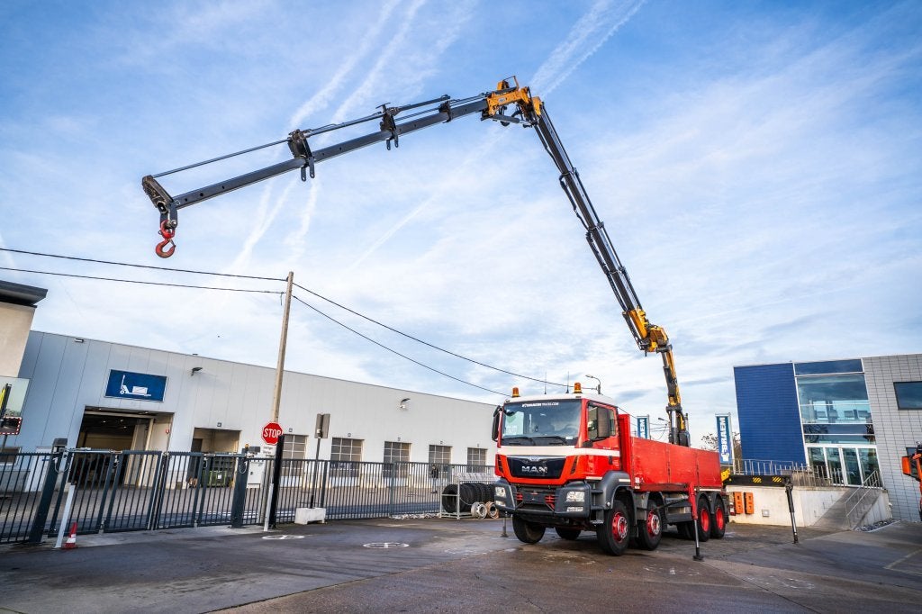 MAN TGS 35.400 BB+ EFFER 395 (4x)+JIB(4x), Rouge, Achat, Euro 6, Entreprise