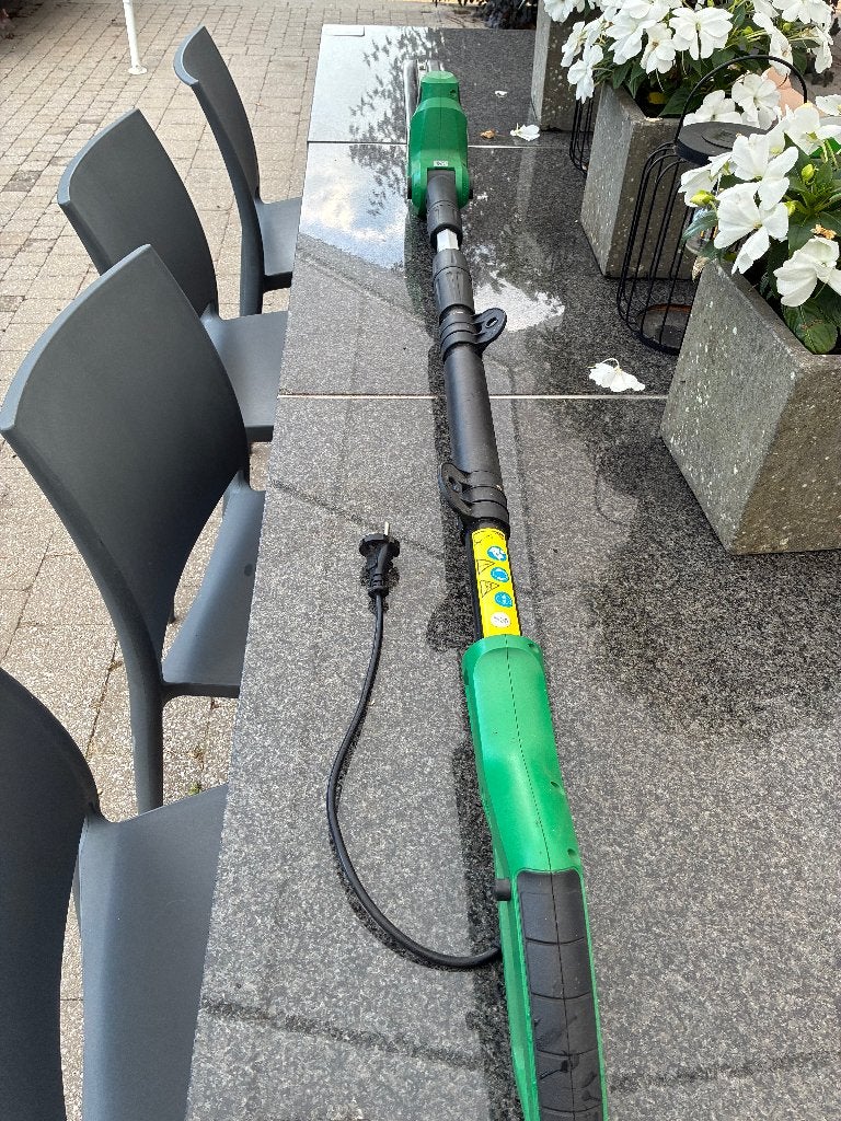 Heggenschaar lange versie, Tuin en Terras, Heggenscharen, Ophalen, Zo goed als nieuw, Elektrisch, Parkside
