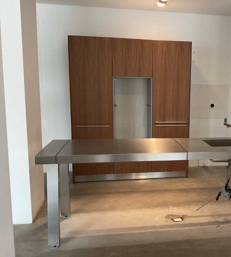 Te koop: Nieuwe bulthaup b3 hoge kastenwand (Notenhout), Ophalen, Zo goed als nieuw
