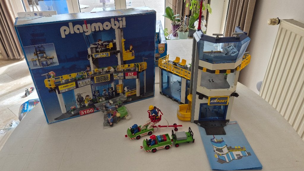 Playmobil Luchtghaven 3186, Kinderen en Baby's, Gebouw, Complete set, Ophalen of Verzenden, Zo goed als nieuw