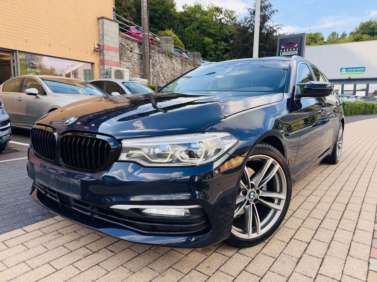 BMW 5 Serie 520 Touring 520 dA (EU6c) (automatique), Autos, BMW, Cuir, Entreprise, Automatique, https://public.car-pass.be/vhr/b8e957a7-7f60-455c-b207-12d5f5d59331