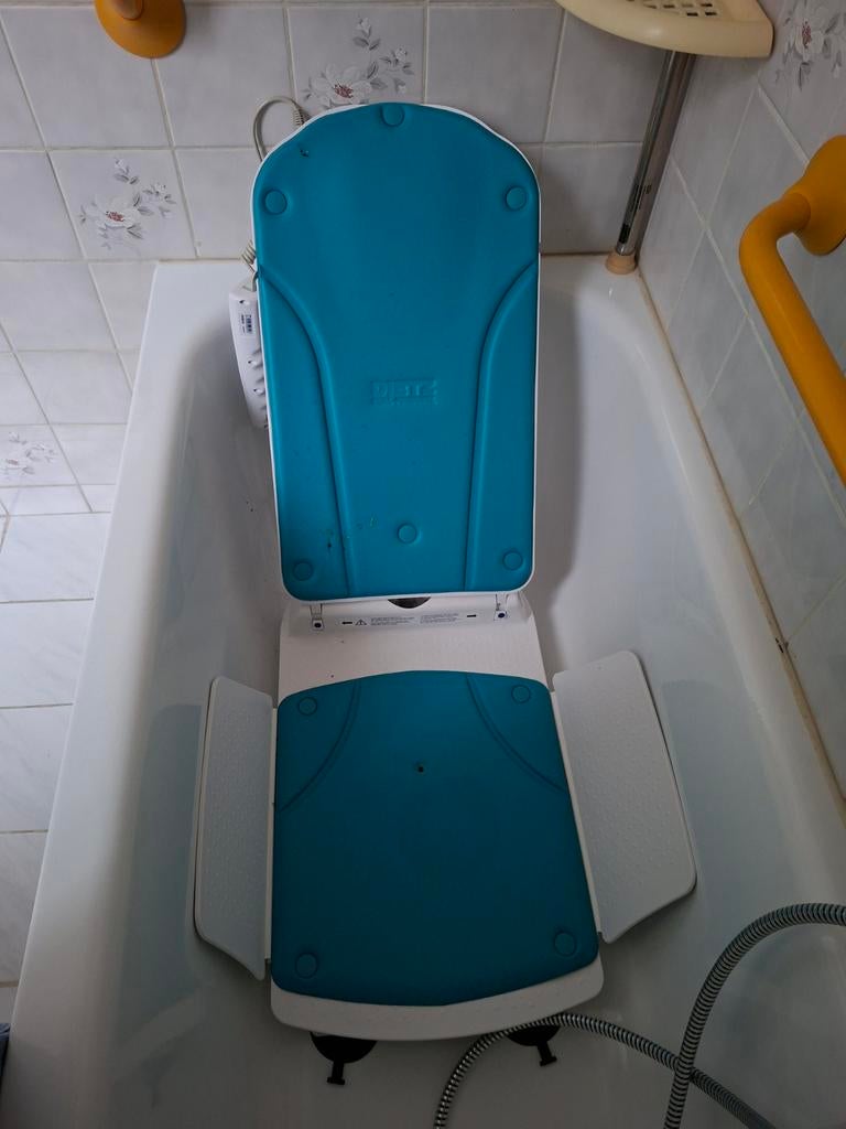 Elektrisch badlift, Ophalen