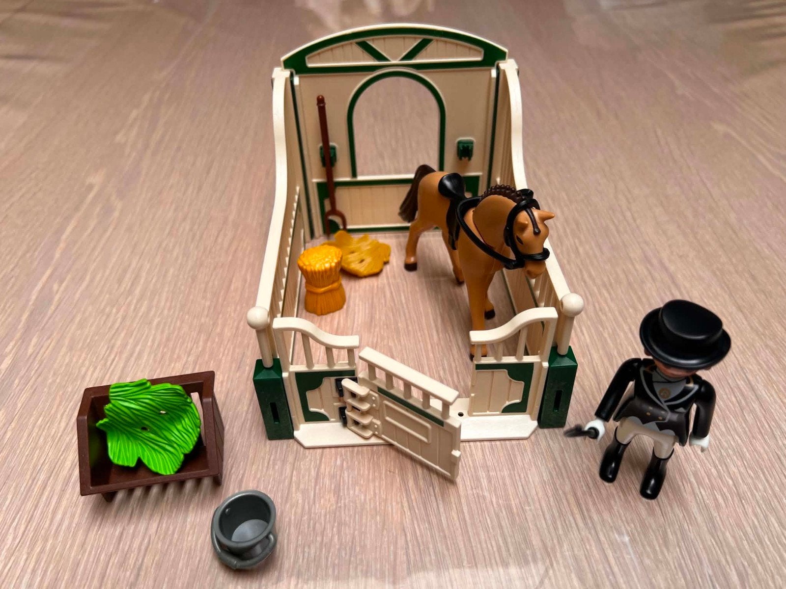 Playmonil 5111, Dressuurpaard met paardenbox, Kinderen en Baby's, Speelgoed | Playmobil, Complete set, Nieuw, Ophalen of Verzenden