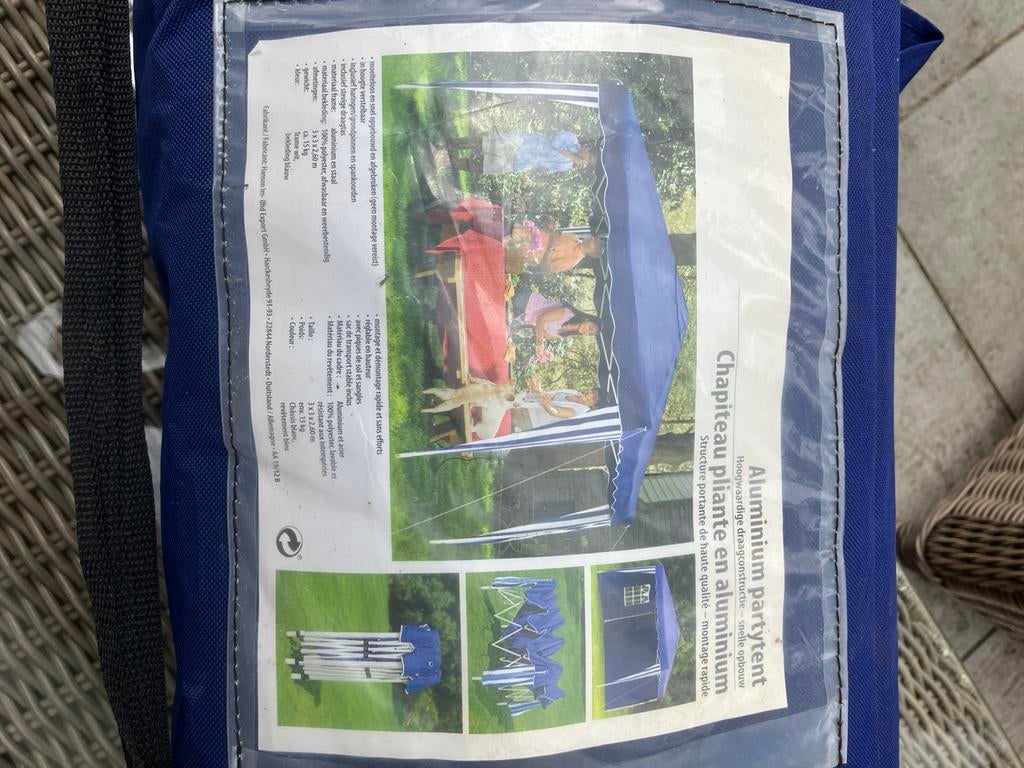Partytent(3x3x2,6) met 2 zijpanelen., Caravans en Kamperen, Windschermen, Ophalen, Zo goed als nieuw