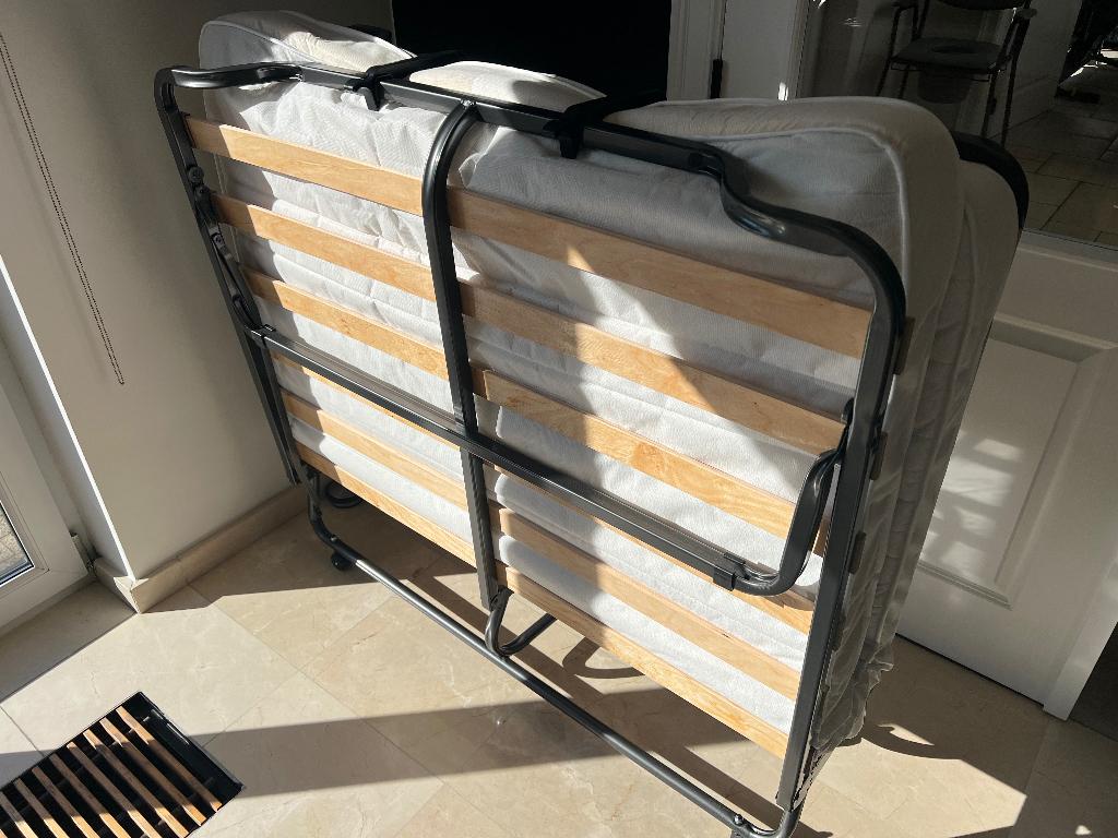 Logeer-vouwbed 120x200cm, Huis en Inrichting, Slaapkamer | Bedden, Ophalen, Nieuw, Twijfelaar, 120 cm