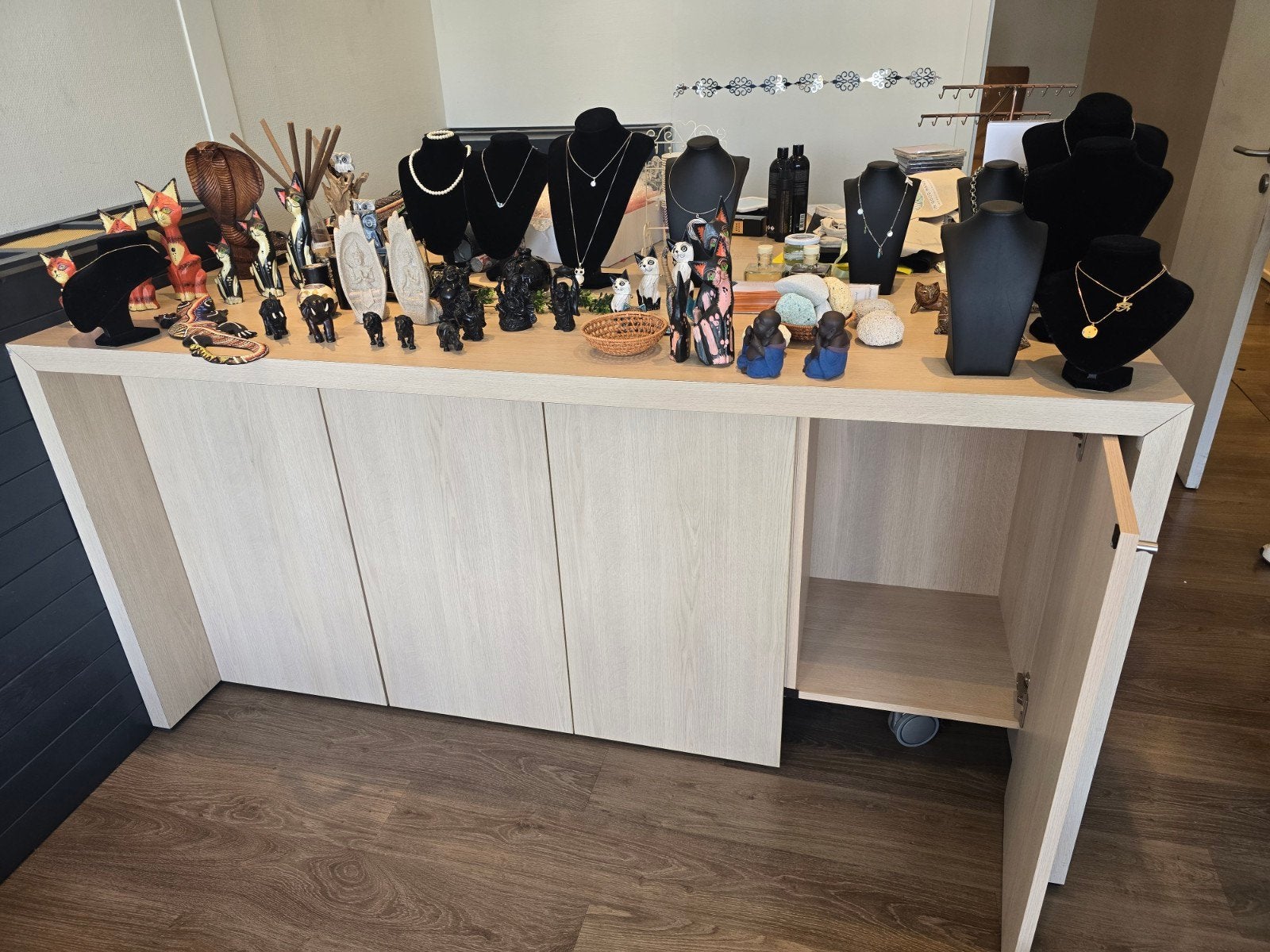 Houten Kasten op maar gemaakt - Toonbank, Huis en Inrichting, Ophalen, Zo goed als nieuw, 200 cm of meer, Minder dan 100 cm