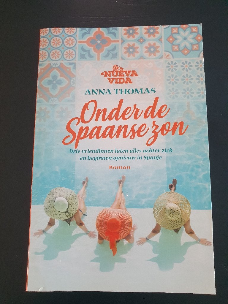 Onder de Spaanse zon: Roman van Anna Thomas, Ophalen of Verzenden, Gelezen, Anna Thomas