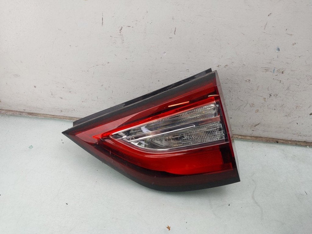 FEU ARRIÈRE DROIT Renault Grand Scénic IV (RFAR), Renault, Utilisé, Rixbecker Straße 75
59552  Lippstadt, DE, Info@forvia.com