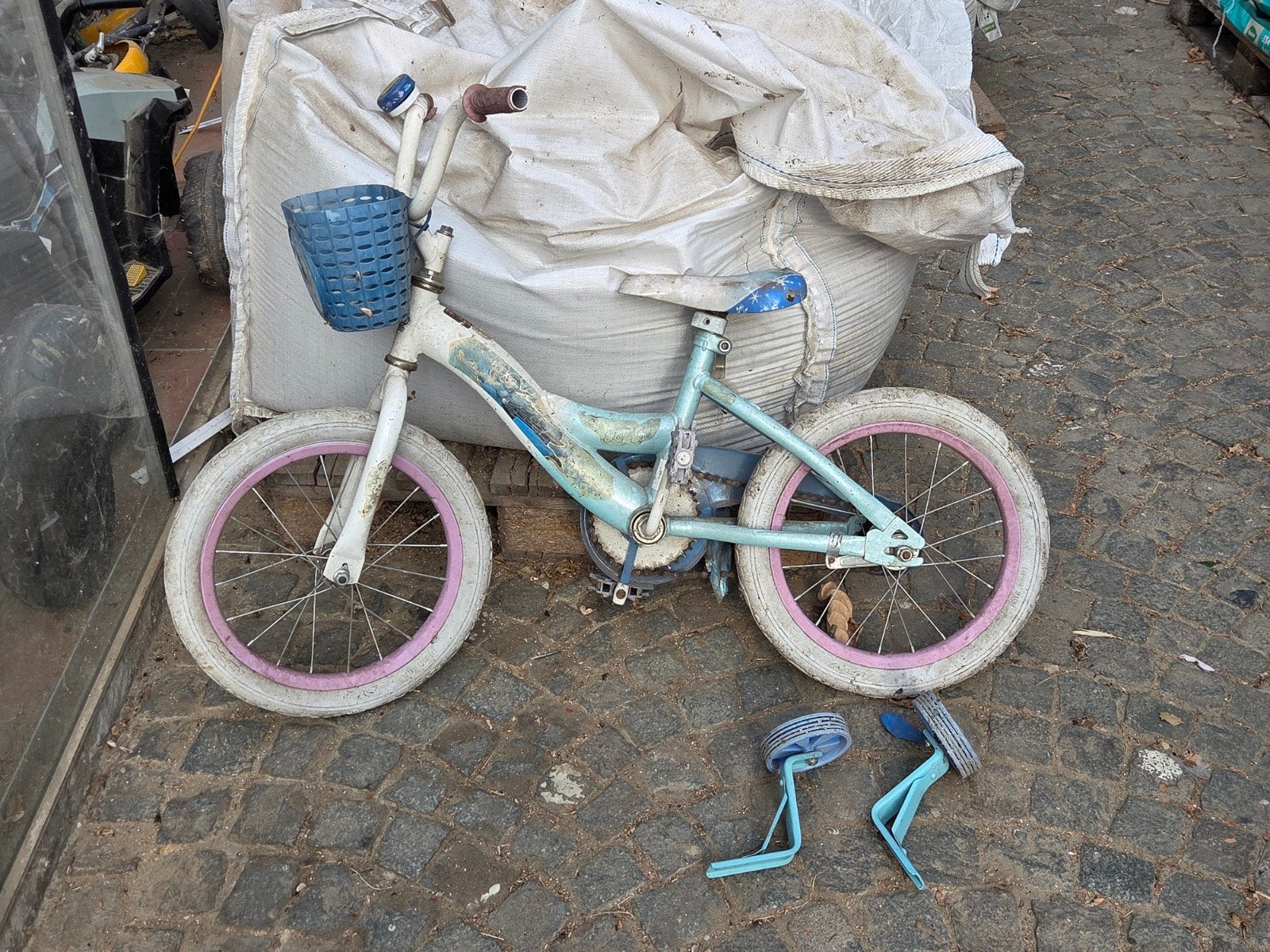 frozen kinderfiets, Ophalen