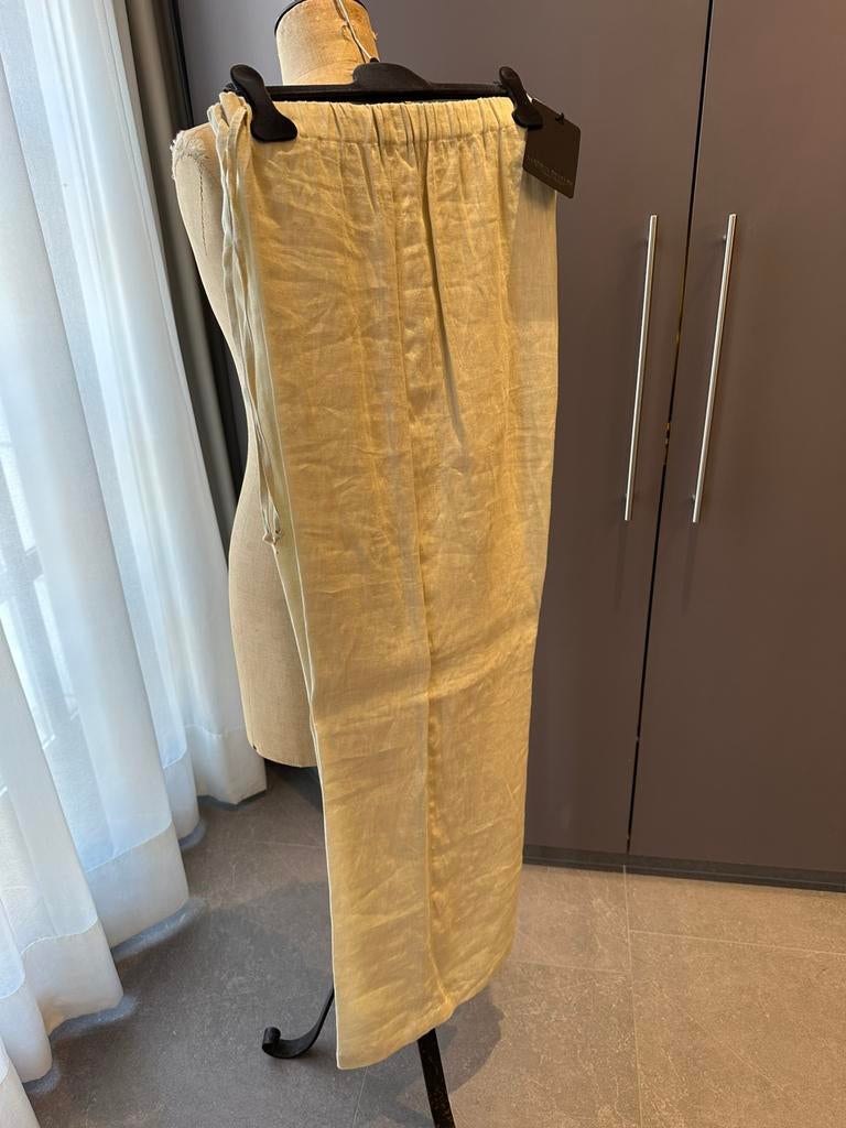 Nieuwe fijne linnen broek van Marina Rinaldi, maat 29 (50), Vêtements | Femmes, Marina Rinaldi, Enlèvement ou Envoi, Neuf, Beige