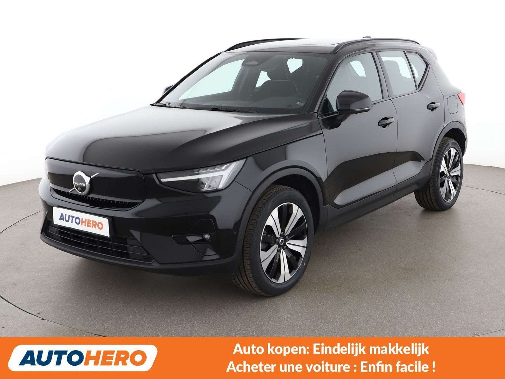 Volvo XC40 Recharge 170 kW Ultimate 2WD (bj 2022, automaat), Auto's, Gebruikt, Zwart, https://public.car-pass.be/vhr/c6f9b62f-6a6f-422f-86c5-474ed1267e39