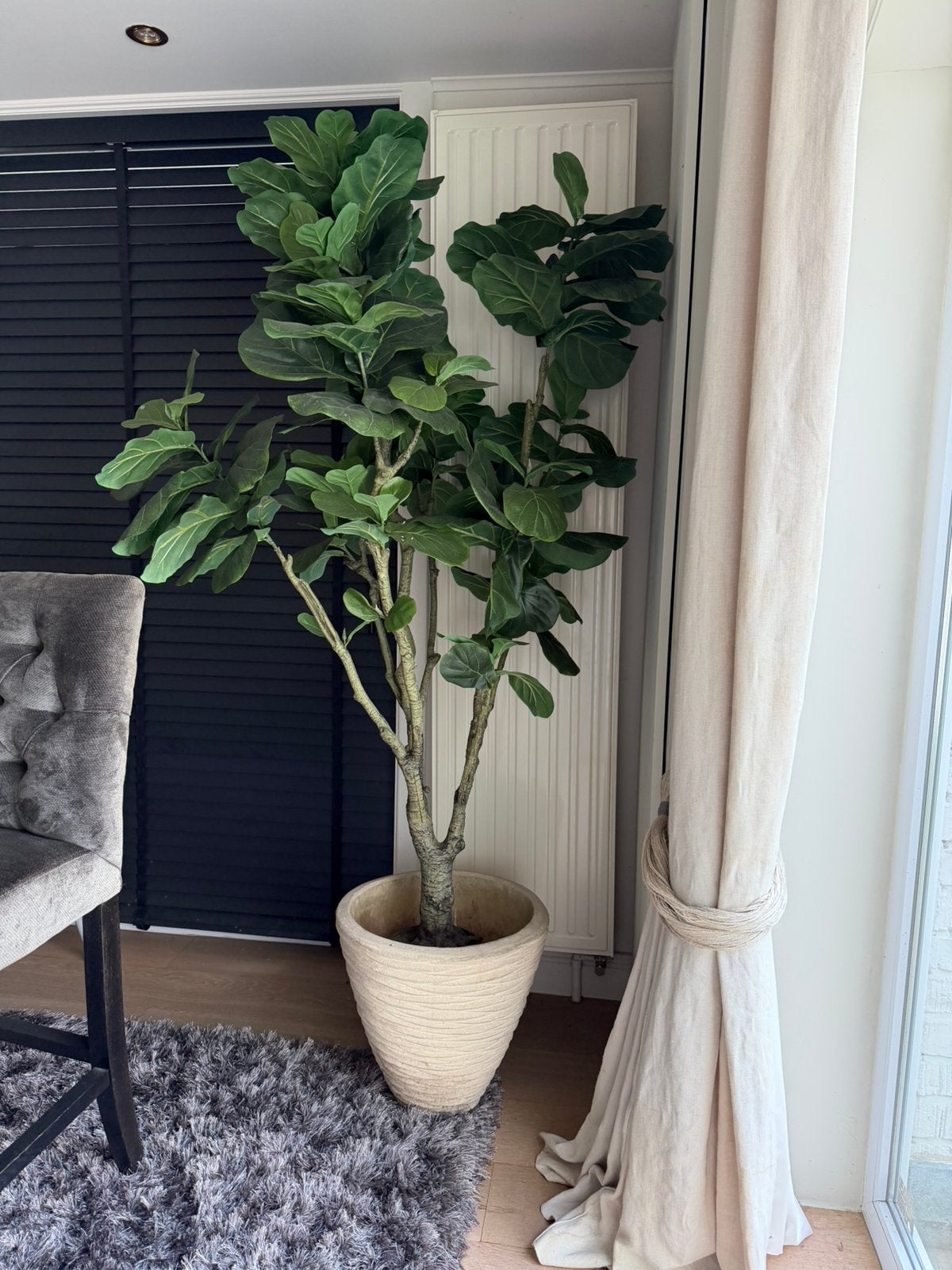 Mooie kunst plant met pot. 2 stuks beschikbaar, Huis en Inrichting, Woonaccessoires | Kunstplanten en Kunstbloemen, Ophalen, Zo goed als nieuw
