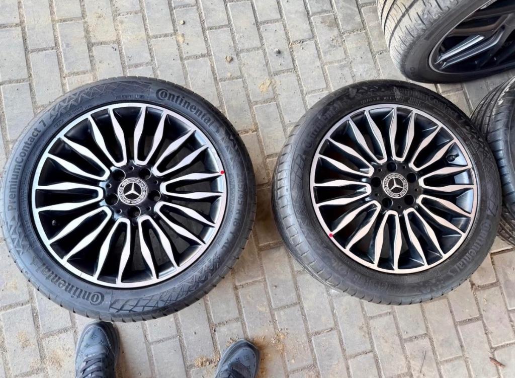 Mercedes V & Vito klasse velgen 18 inch originele set, Auto-onderdelen, Banden en Velgen, Ophalen, 18 inch, Banden en Velgen, Personenwagen