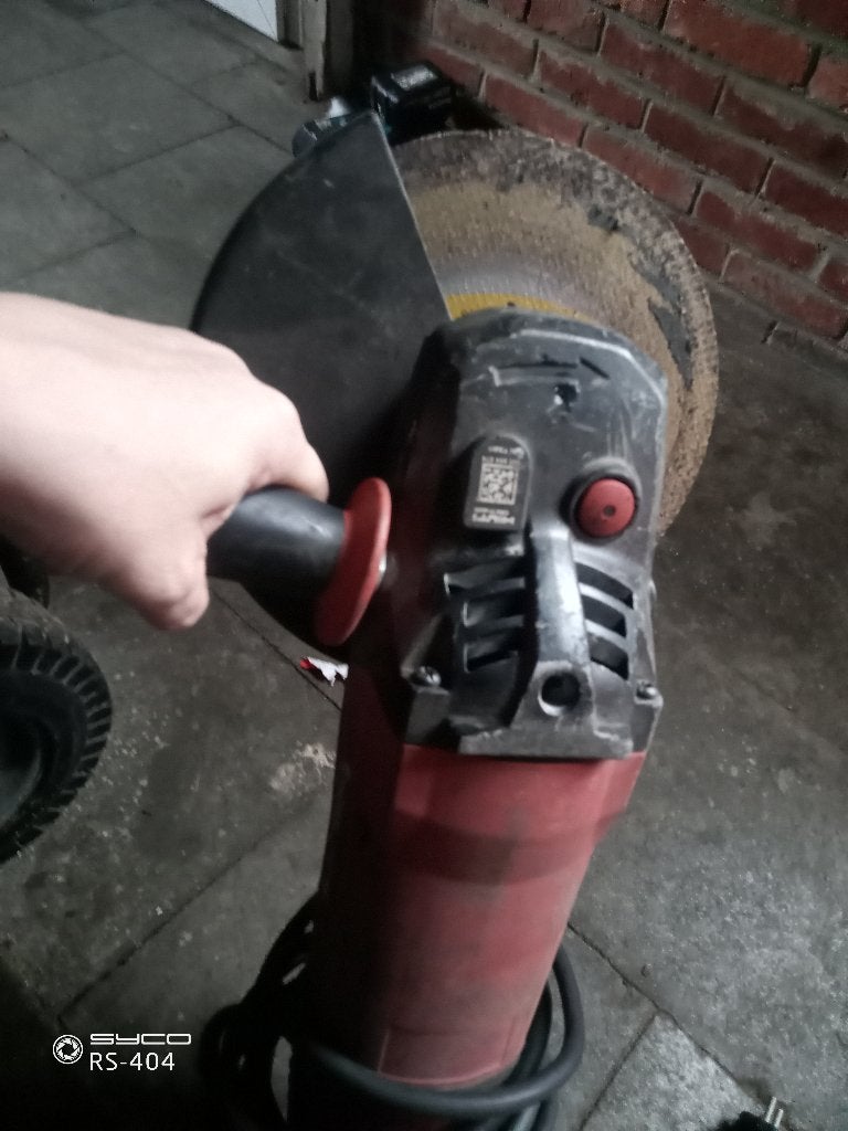 Hilti AG 230  27 db, Ophalen, Gebruikt, 1000 watt of meer, Rechte handslijpmachine