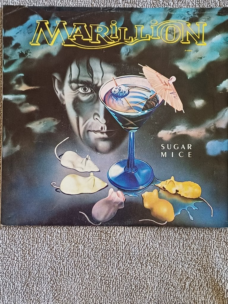 Marillion – Sugar Mice  1987   MINT, Ophalen of Verzenden, Zo goed als nieuw, Beschermende buitenhoes, Rock en Metal