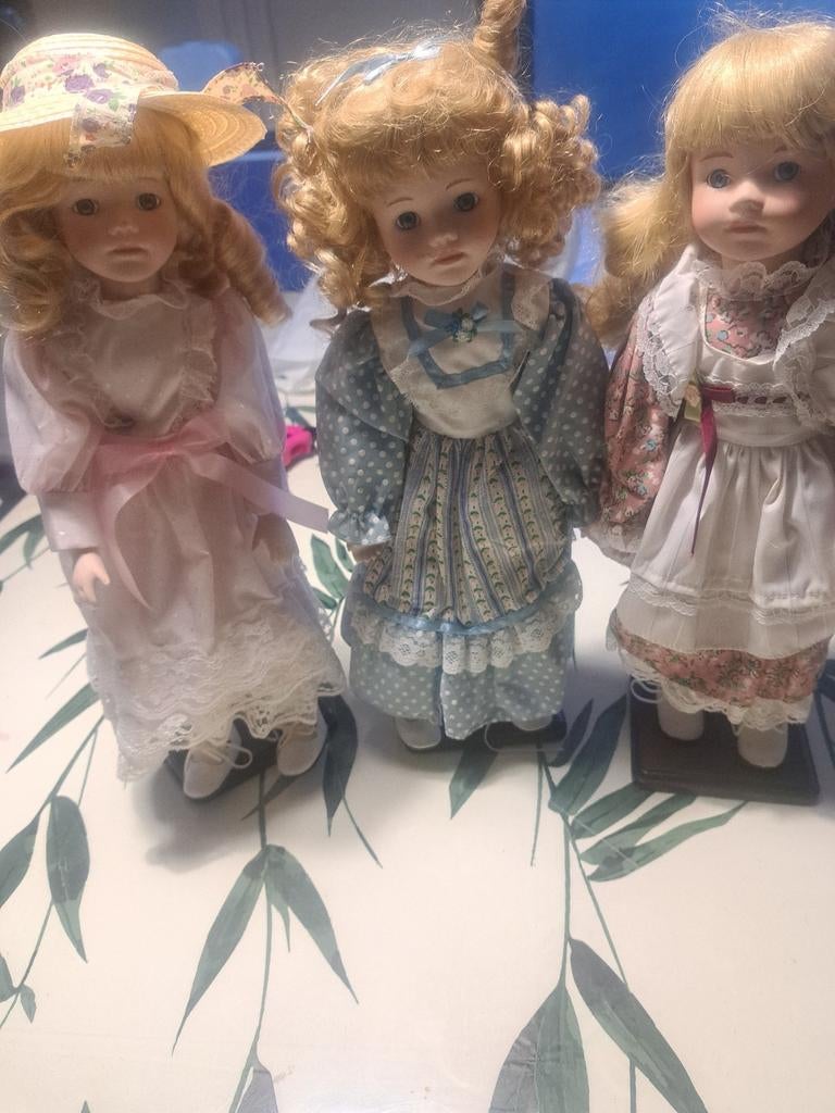3 porseleinen poppen, Antiek en Kunst, Ophalen of Verzenden