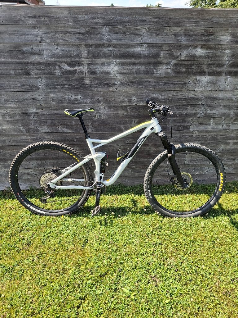 Cube Stereo 120 Race 29 (2020) Full Suspension - Maat M, Fietsen en Brommers, Fully, Ophalen, Zo goed als nieuw, Schijfrem
