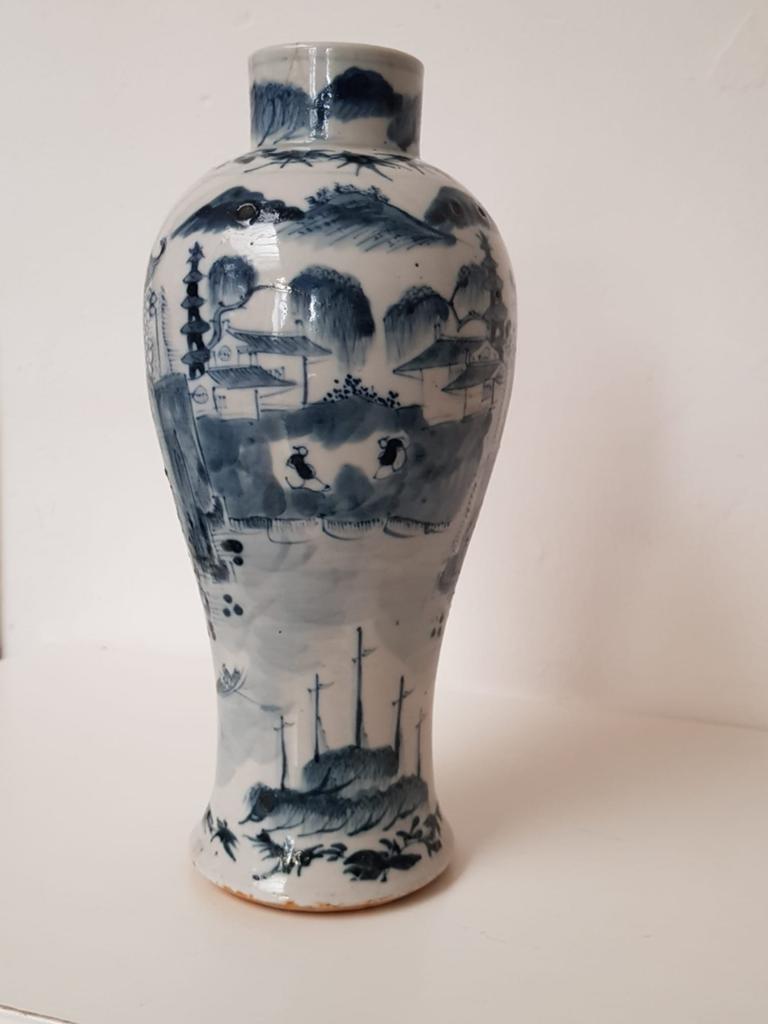 Chinese porseleinen vaas in de "blauwe" stijl uit de 19e eeu, Antiek en Kunst, Ophalen of Verzenden