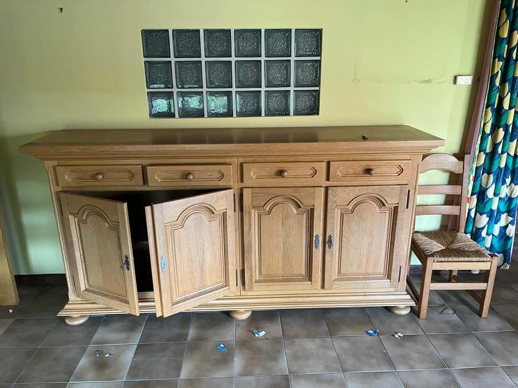 eiken kast, Ophalen
