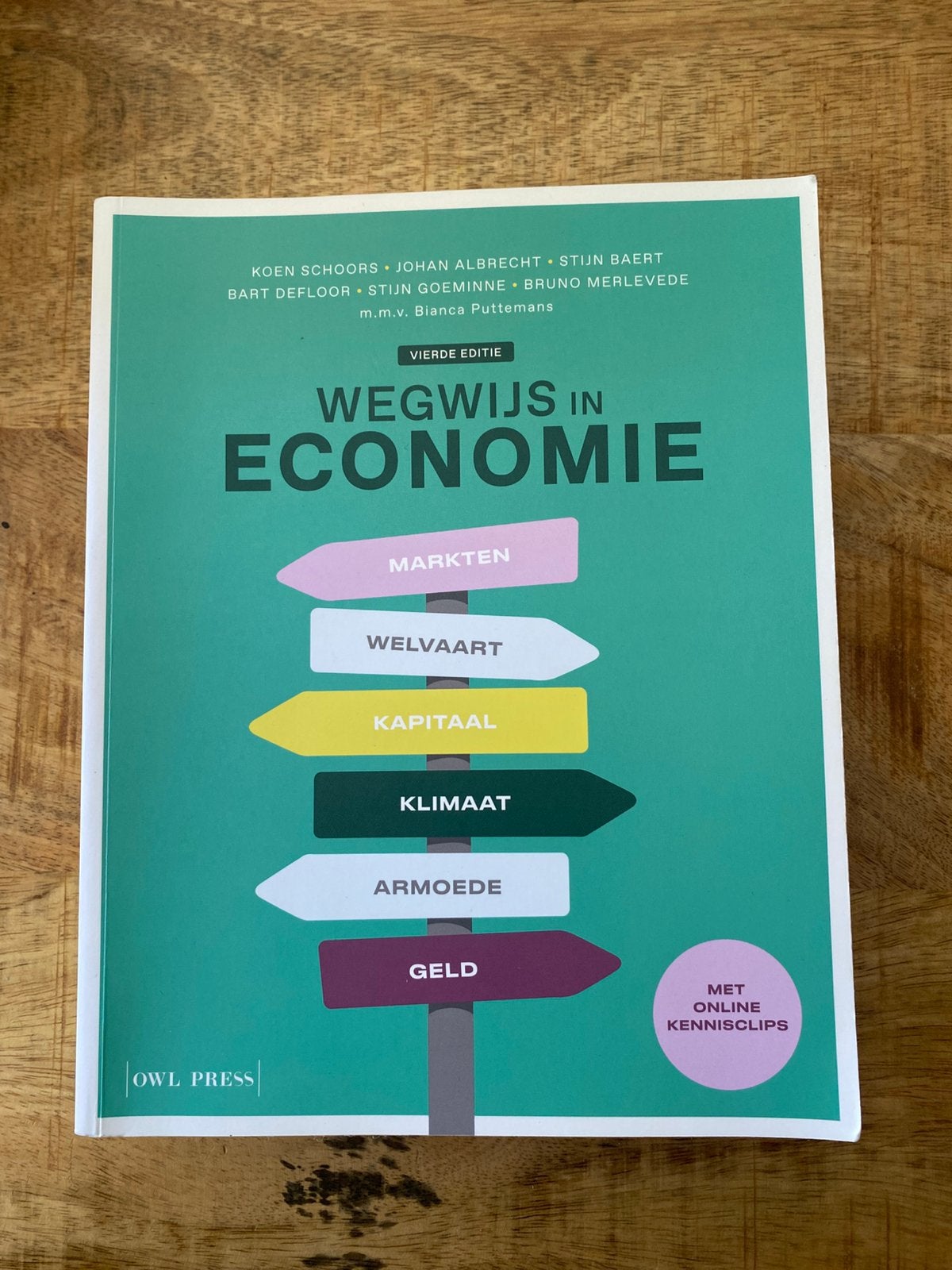 Wegwijs in economie (Economie A): Handelswetenschappen Ugent, Boeken, Ophalen, Zo goed als nieuw, Bruno Merlevede; Bart Defloor; Koen Schoors; Stijn Goeminne; ...