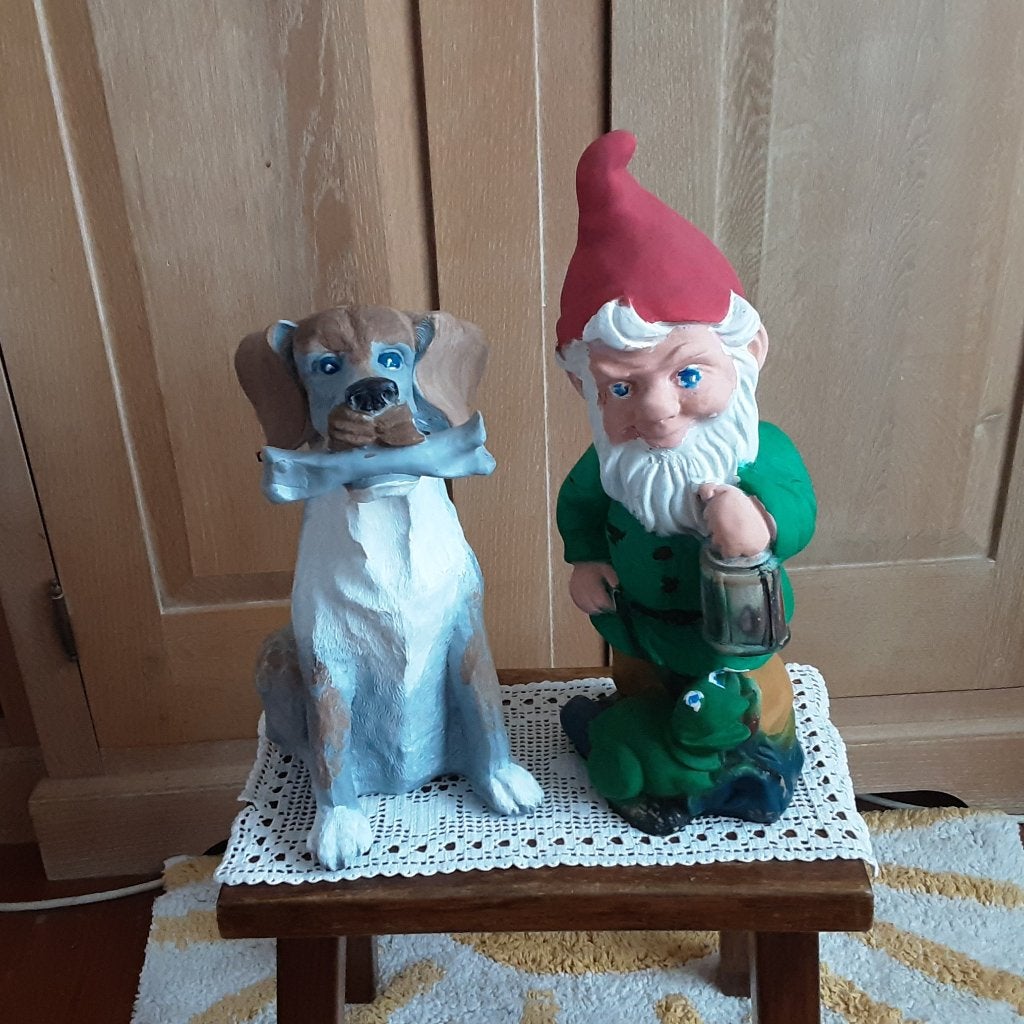 Set twee gerenoveerde handgeschilderde kunststof tuinbeelden, Tuin en Terras, Tuinbeelden, Ophalen of Verzenden, Gebruikt, Kunststof