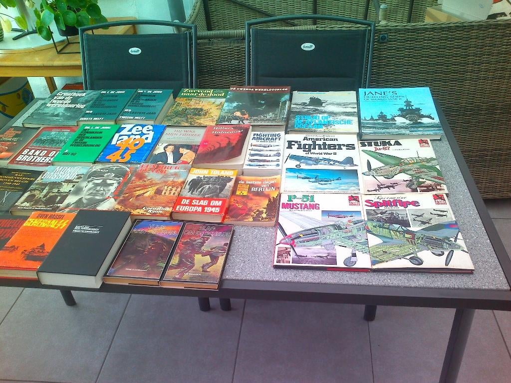 Allerlei militaire en oorlogsboeken., Enlèvement ou Envoi, Utilisé, Général, Diverse auteurs