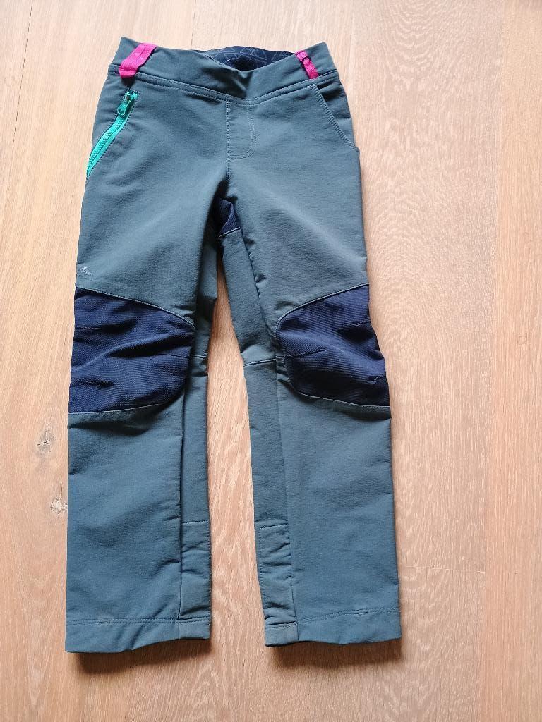 buitensport broek maat 122-softshell, Kinderen en Baby's, Kinderkleding | Maat 122, Gebruikt, Jongen of Meisje, Quechua, Decathlon