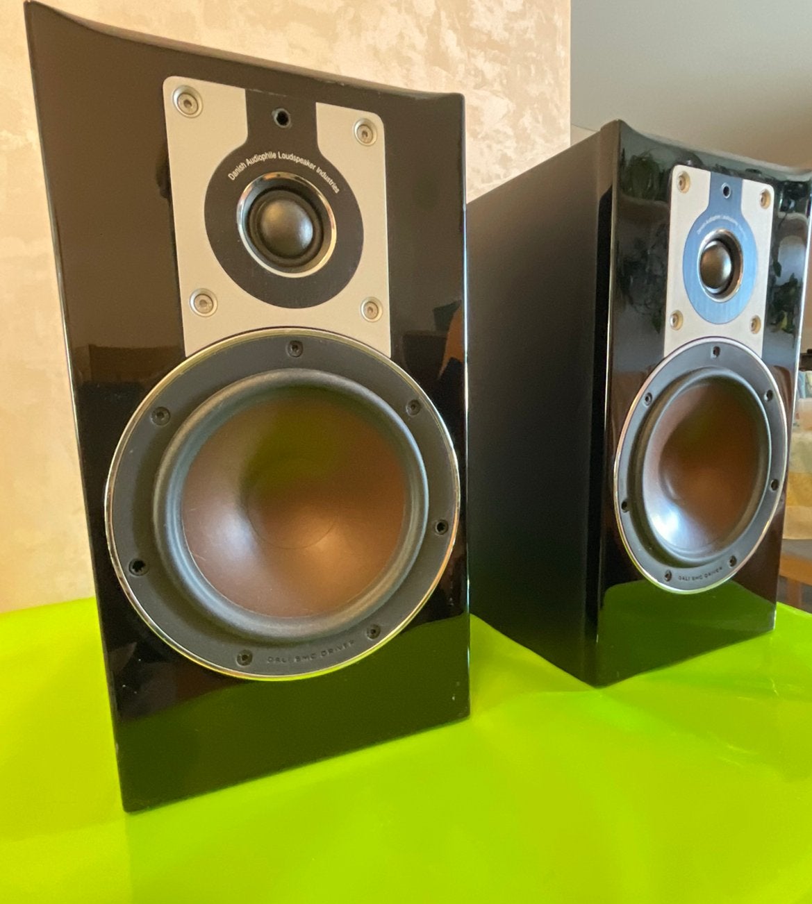 DALI Opticon 2 Hi-Fi luidsprekers, zo goed als nieuw (zwart), 150 watt of meer, Stereo speakers, Ophalen of Verzenden, Zo goed als nieuw