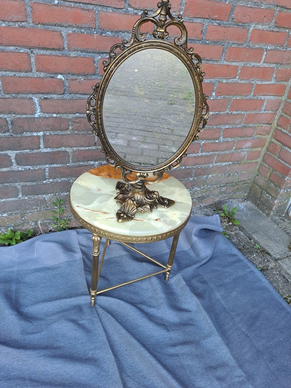 Brocante te koop