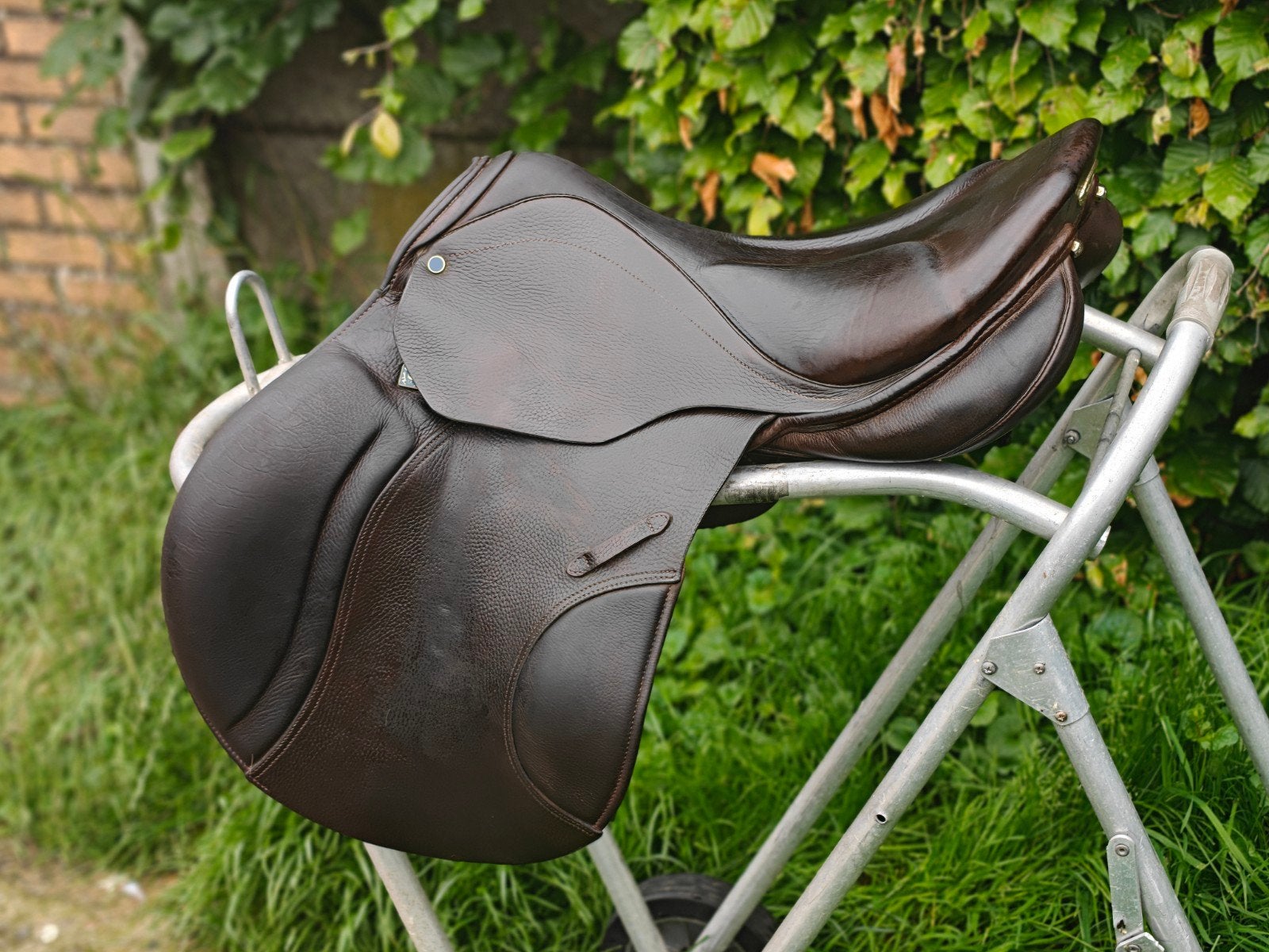 stubben Roxane biomex gel springzadel, Animaux & Accessoires, Chevaux & Poneys | Selles, Comme neuf, Stubben, Système d'ajustement