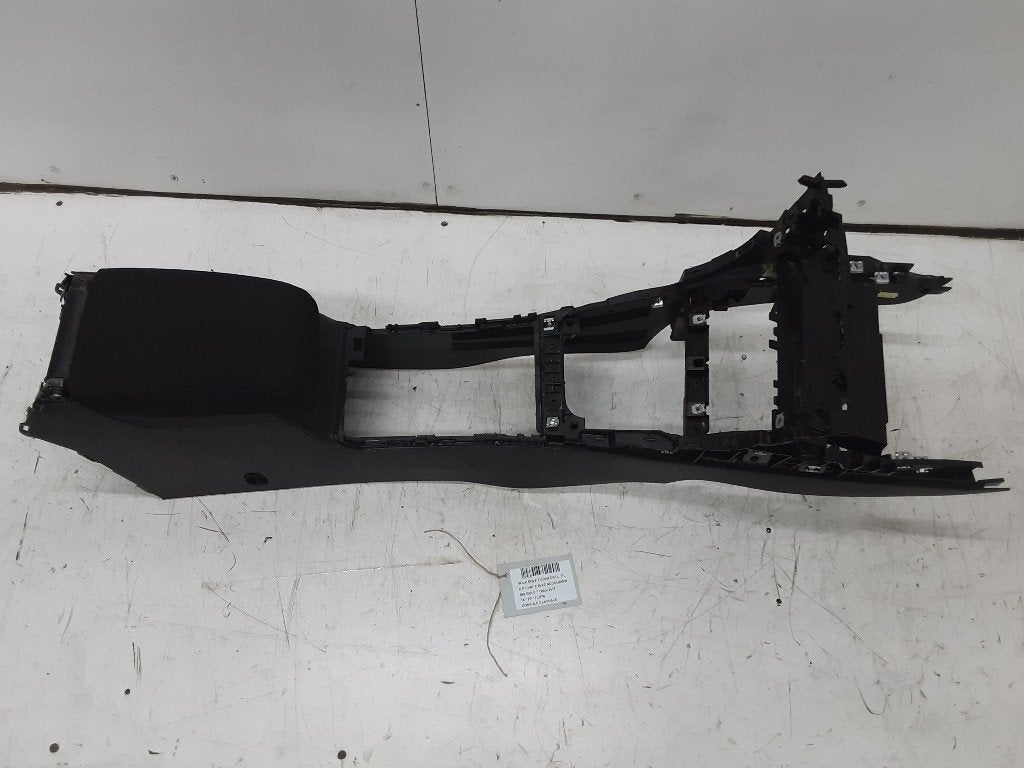 CONSOLE CENTRALE Volkswagen Golf VII (AUA) (01-2012/03-2021), Volkswagen, Mevr. I. Hauben, Utilisé, Rue de l'Espoir 34 34
4030  GRIVEGNÉE, BE