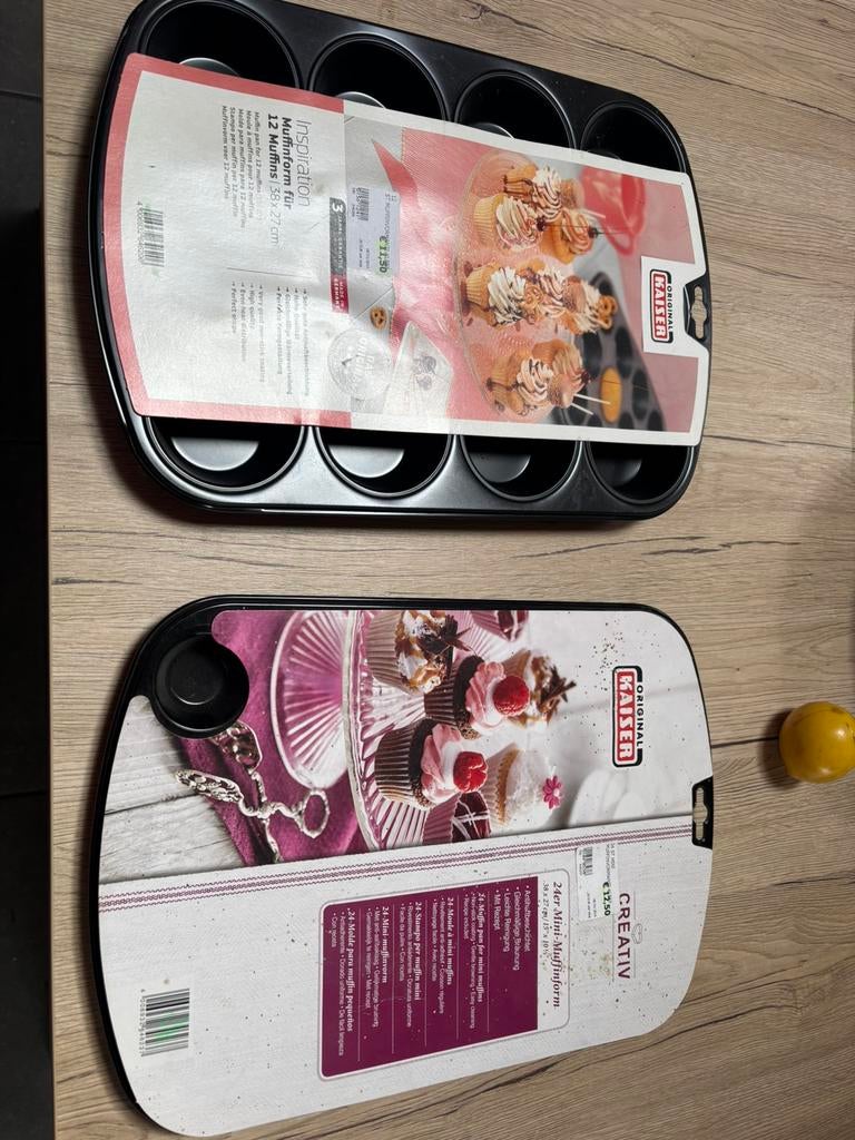 2 moules à muffins antiadhésifs pour 10,00€ ! !, Enlèvement, Neuf, Cupcakes, Moule