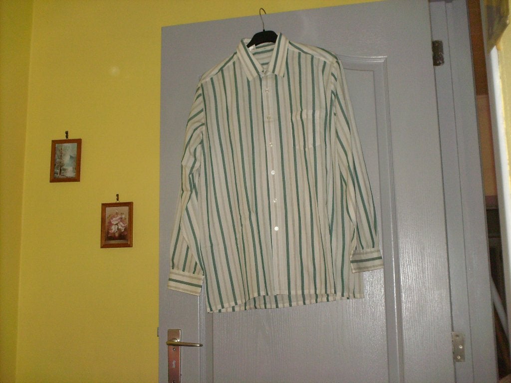 a vendre chemise pour homme, Kleding | Heren, Overhemden, Overige kleuren, Nieuw, Ophalen of Verzenden, Halswijdte 41/42 (L)