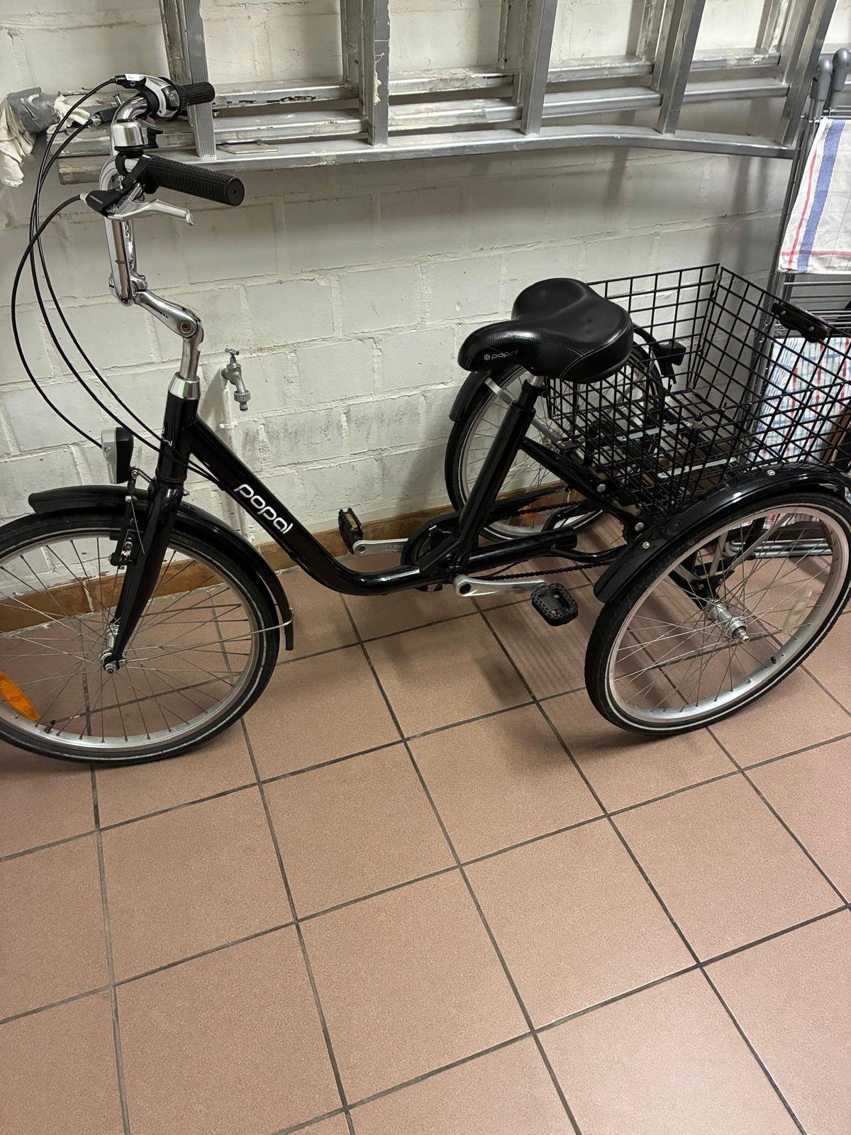 Popal driewielfiets in nieuwstaat, Ophalen, Zo goed als nieuw