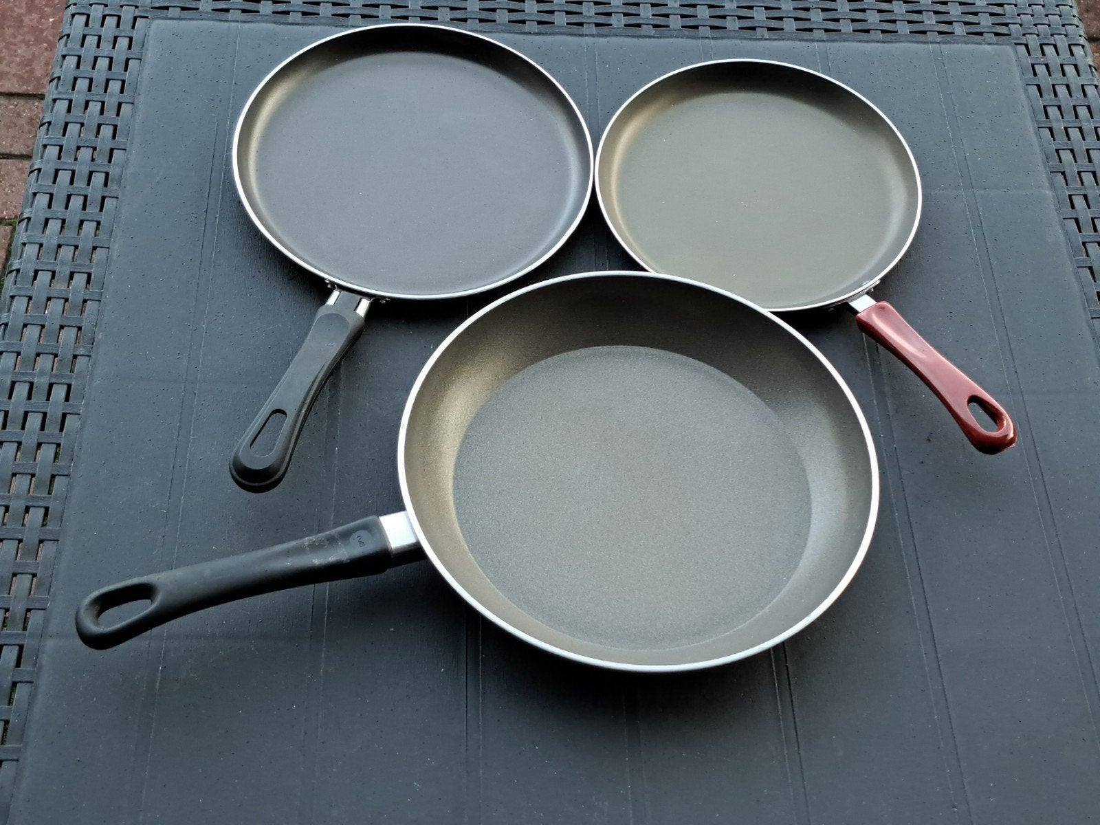3 nieuwe pannen geen inductie, Ophalen, Nieuw