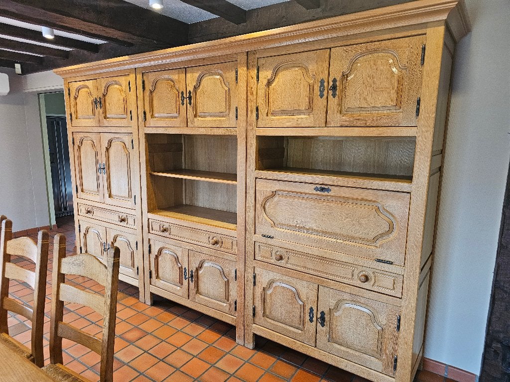 Grote eiken kast en tafel + 8 stoelen, Huis en Inrichting, Ophalen, 200 cm of meer, Eikenhout, 200 tot 250 cm